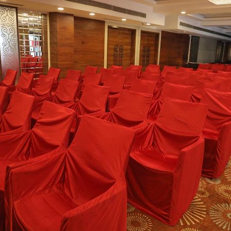Rang Lords Inn Bharuch Exterior photo