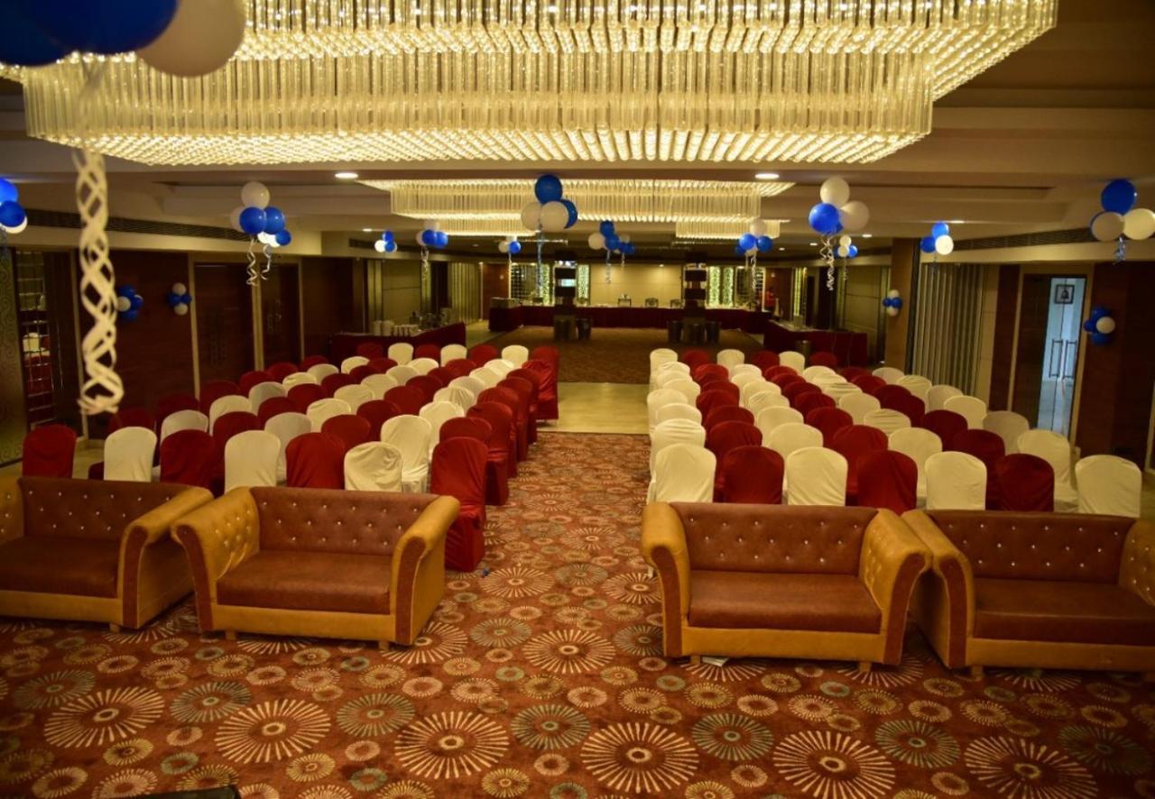 Rang Lords Inn Bharuch Exterior photo