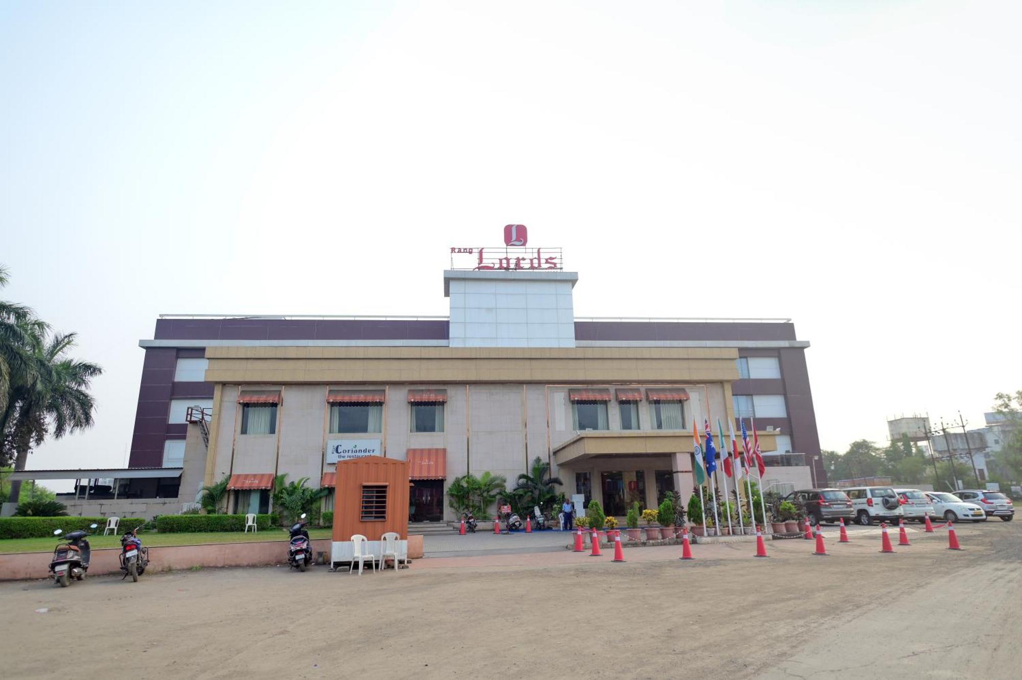 Rang Lords Inn Bharuch Exterior photo